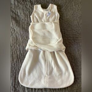Halo white/cream Baby SleepSack Swaddle small 3-6 month 13-18lbs Velcro zippered
